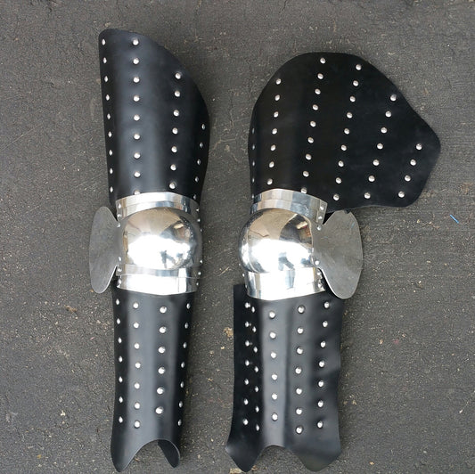 Armour Gallery: Studded Legs with Articulated Knees