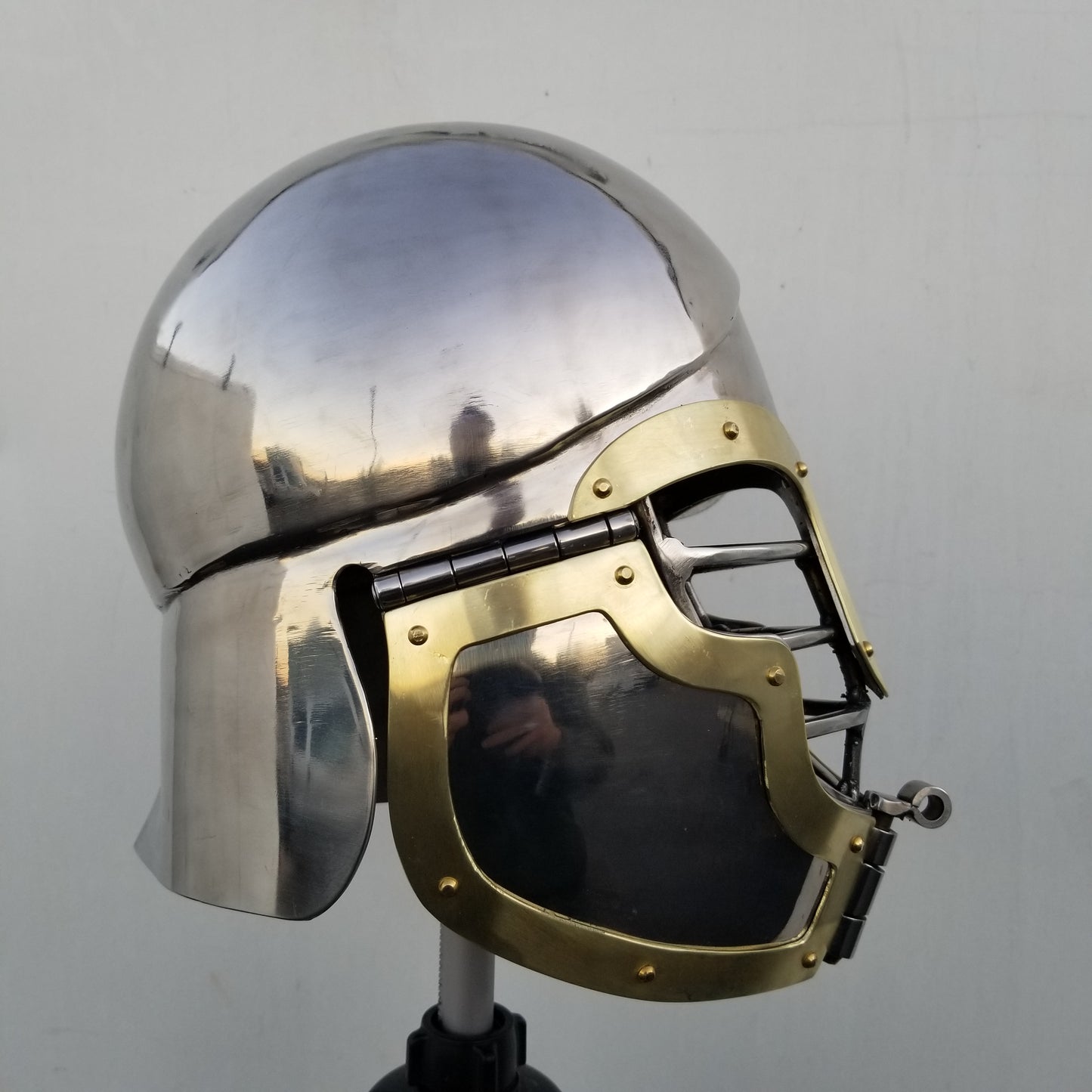 Helmet Gallery:  Chalcidian with brushed Brass Edging