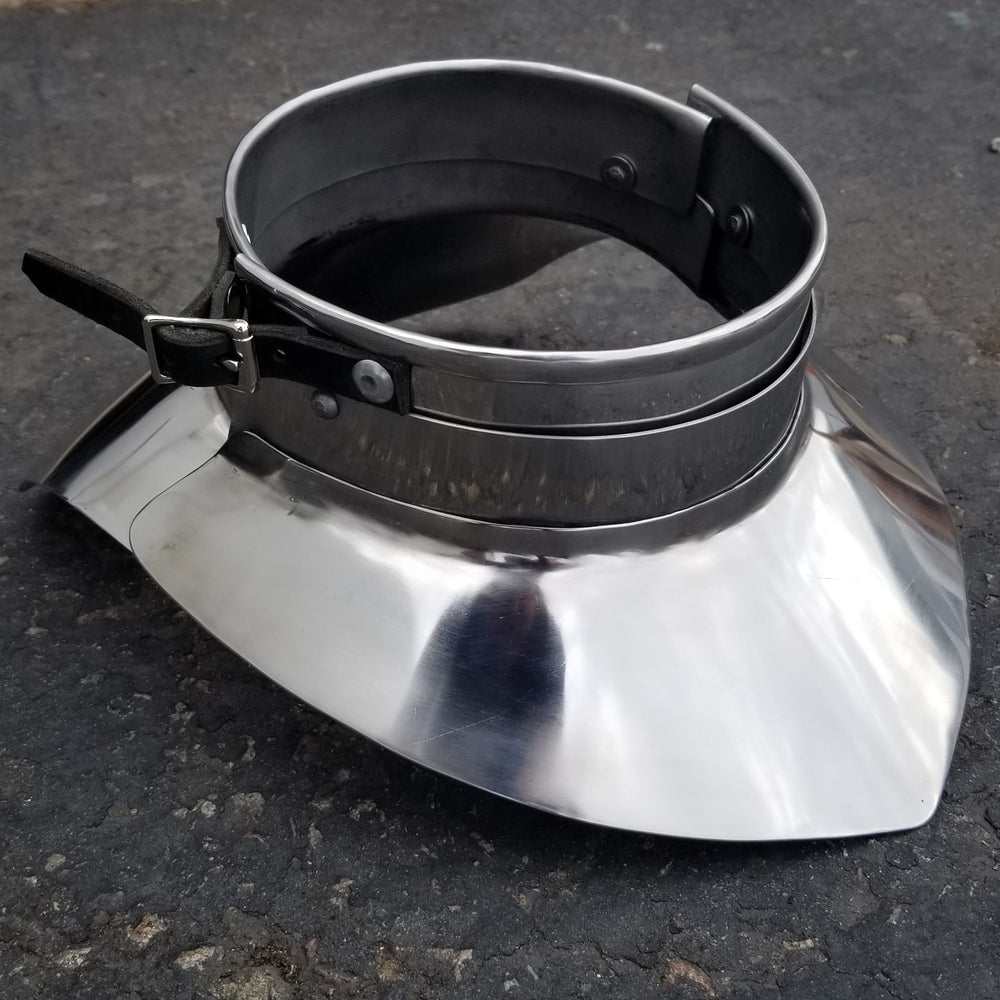 Armour Gallery:   Articulated Plate Gorget